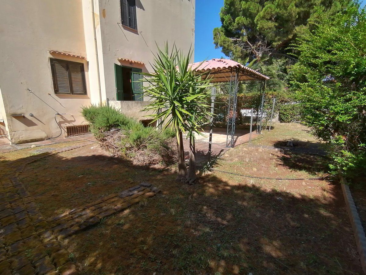 Вилла в Скалее, Италия, 120 м2 фото 2