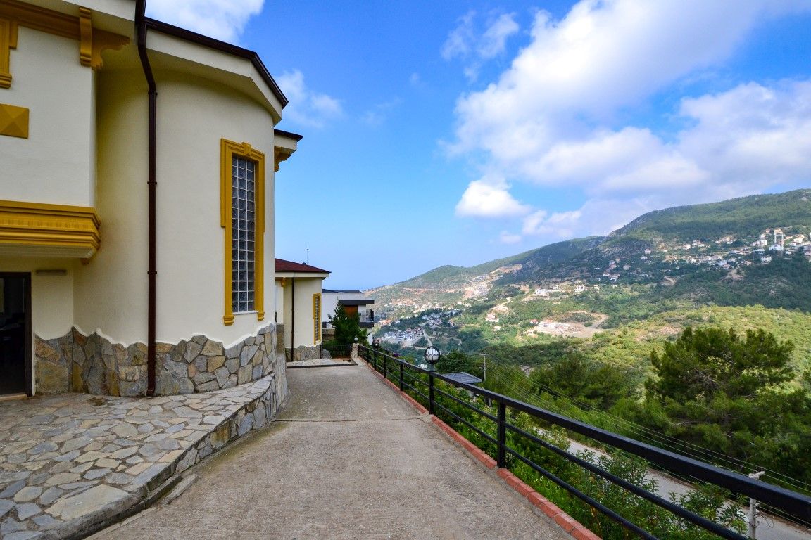 Квартира в Алании, Турция, 265 м2 фото 2
