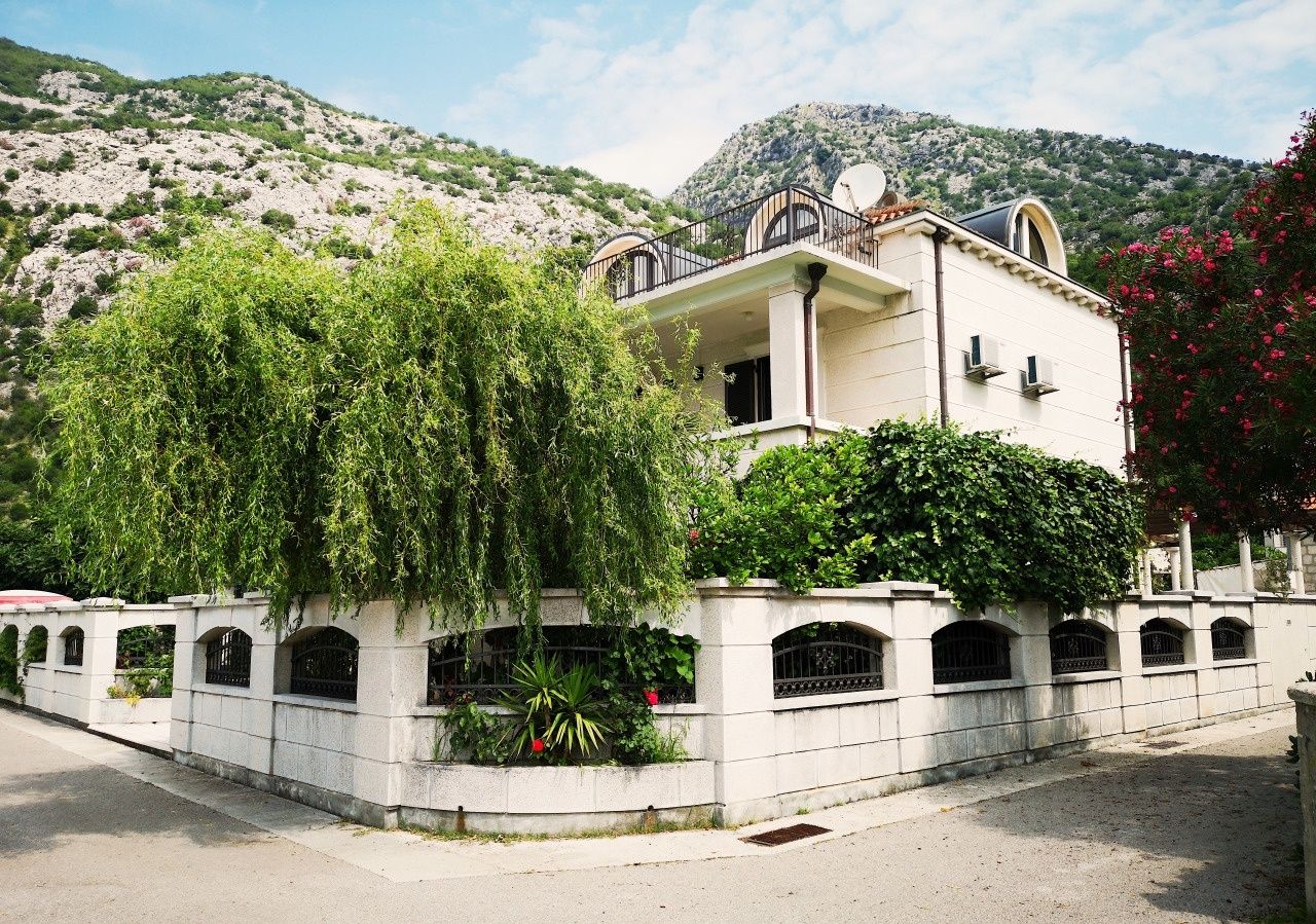 Вилла в Рисане, Черногория, 350 м2 фото 4