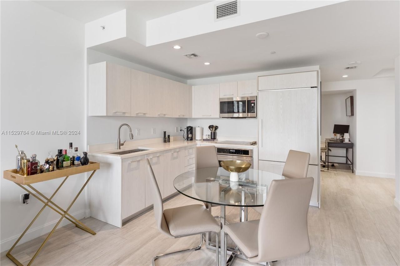 Квартира в Майами, США, 70 м2 фото 4