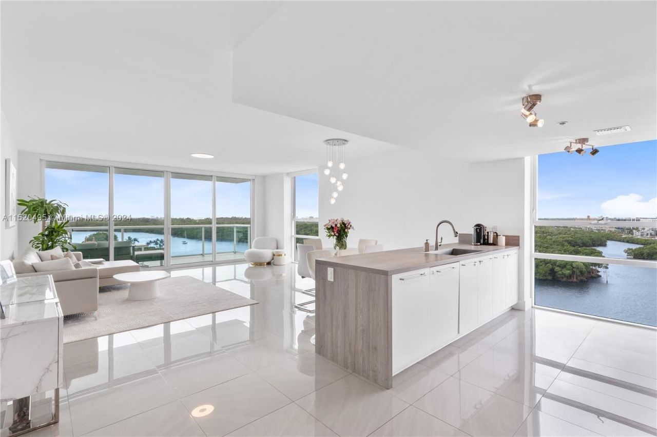 Квартира в Майами, США, 160 м2 фото 2