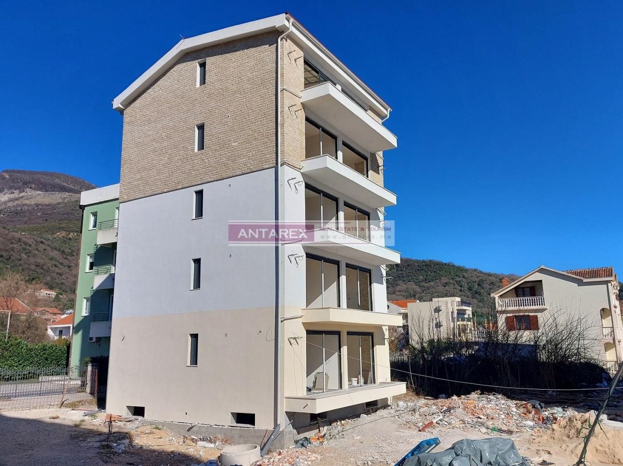 Апартаменты в Биеле, Черногория, 30 м2 фото 2
