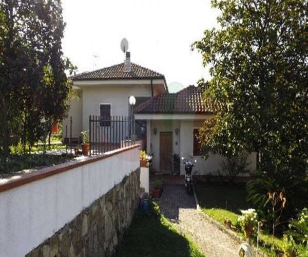Вилла в Валлекрозии, Италия, 360 м2 фото 3
