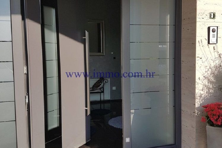 Дом в Тухельске Топлице, Хорватия, 700 м2 фото 2