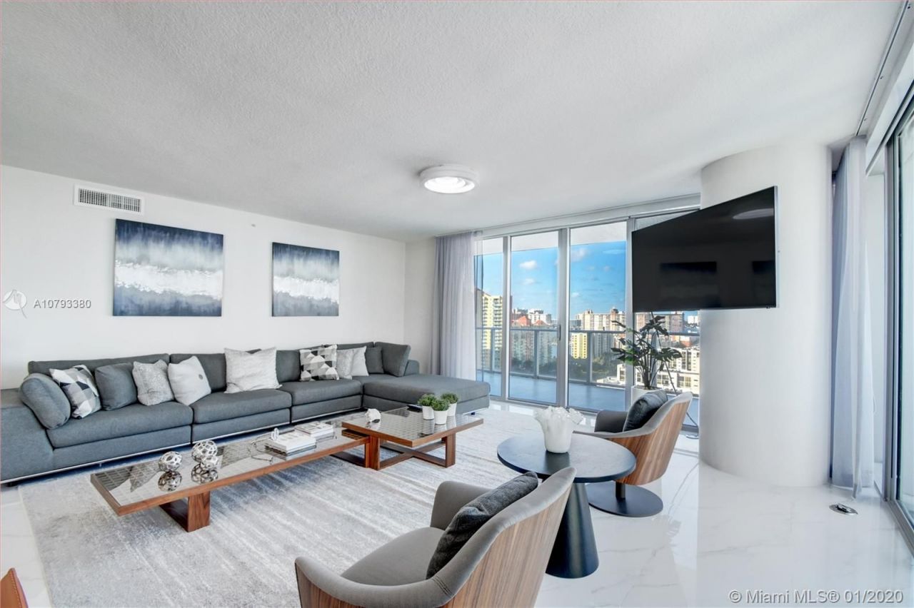 Квартира в Майами, США, 230 м2 фото 2