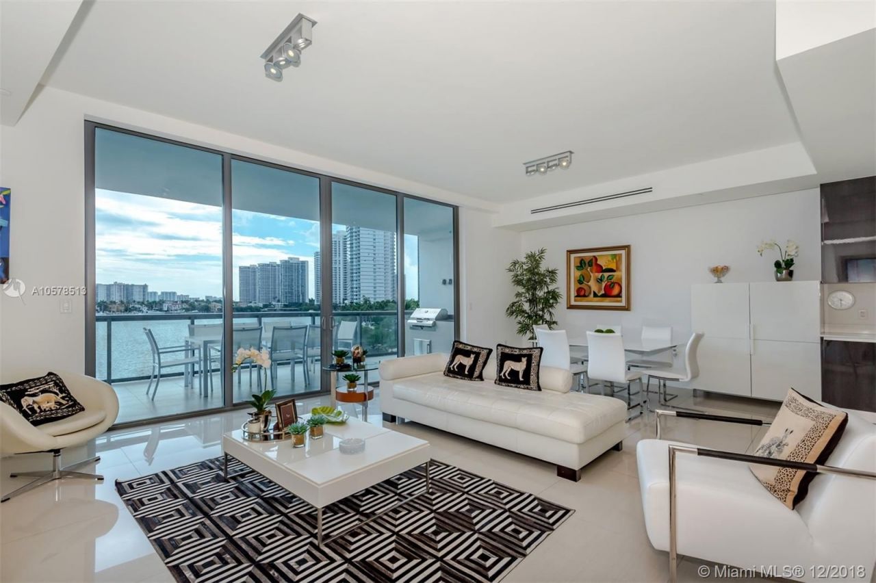 Квартира в Майами, США, 270 м2 фото 3