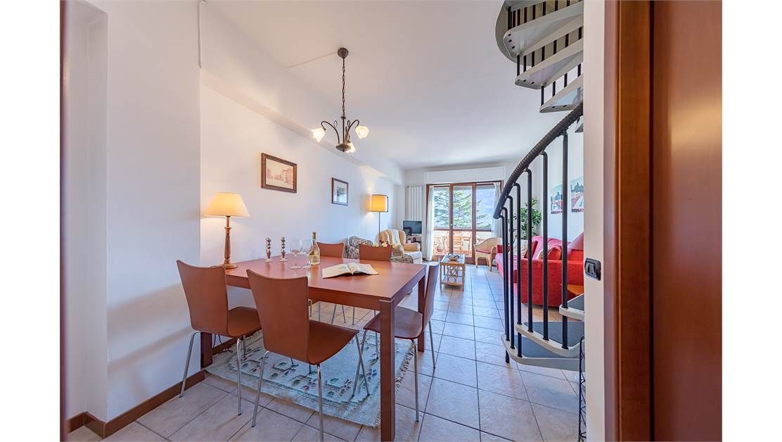 Квартира у озера Комо, Италия, 80 м2 фото 2