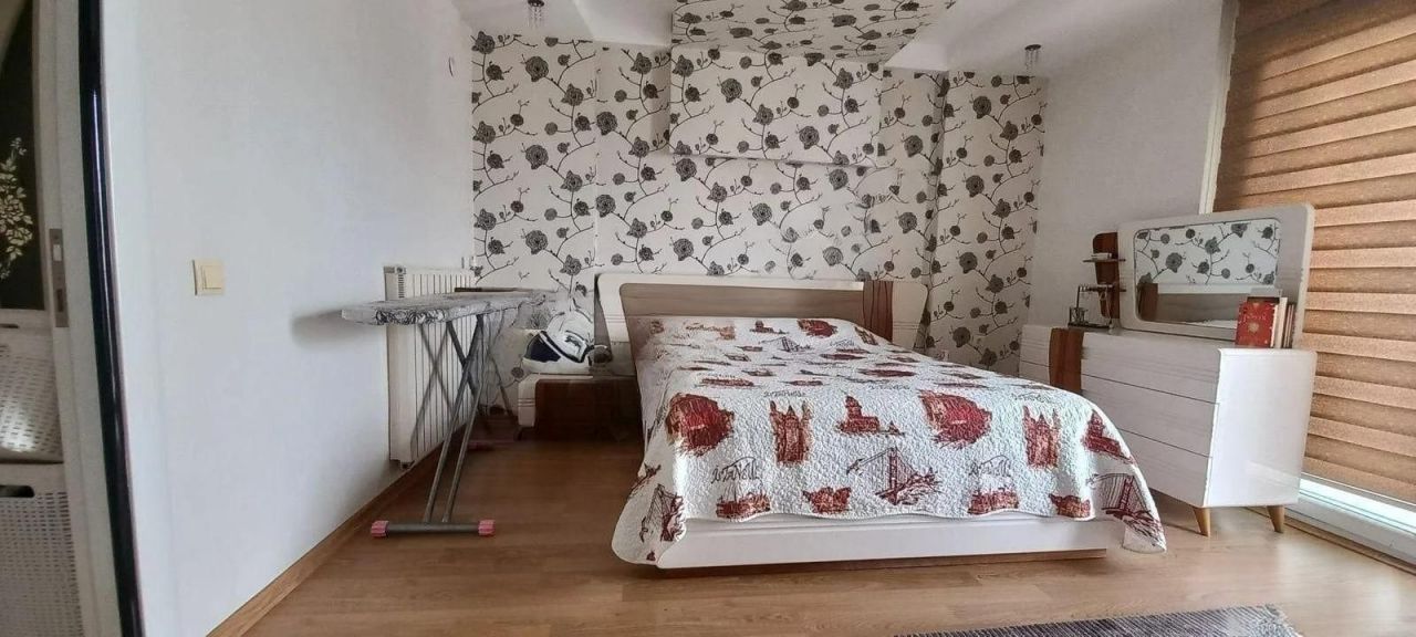 Квартира в Меркезе, Турция, 220 м2 фото 3