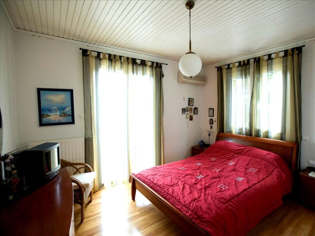 Дом в Афинах, Греция, 360 м2 фото 2