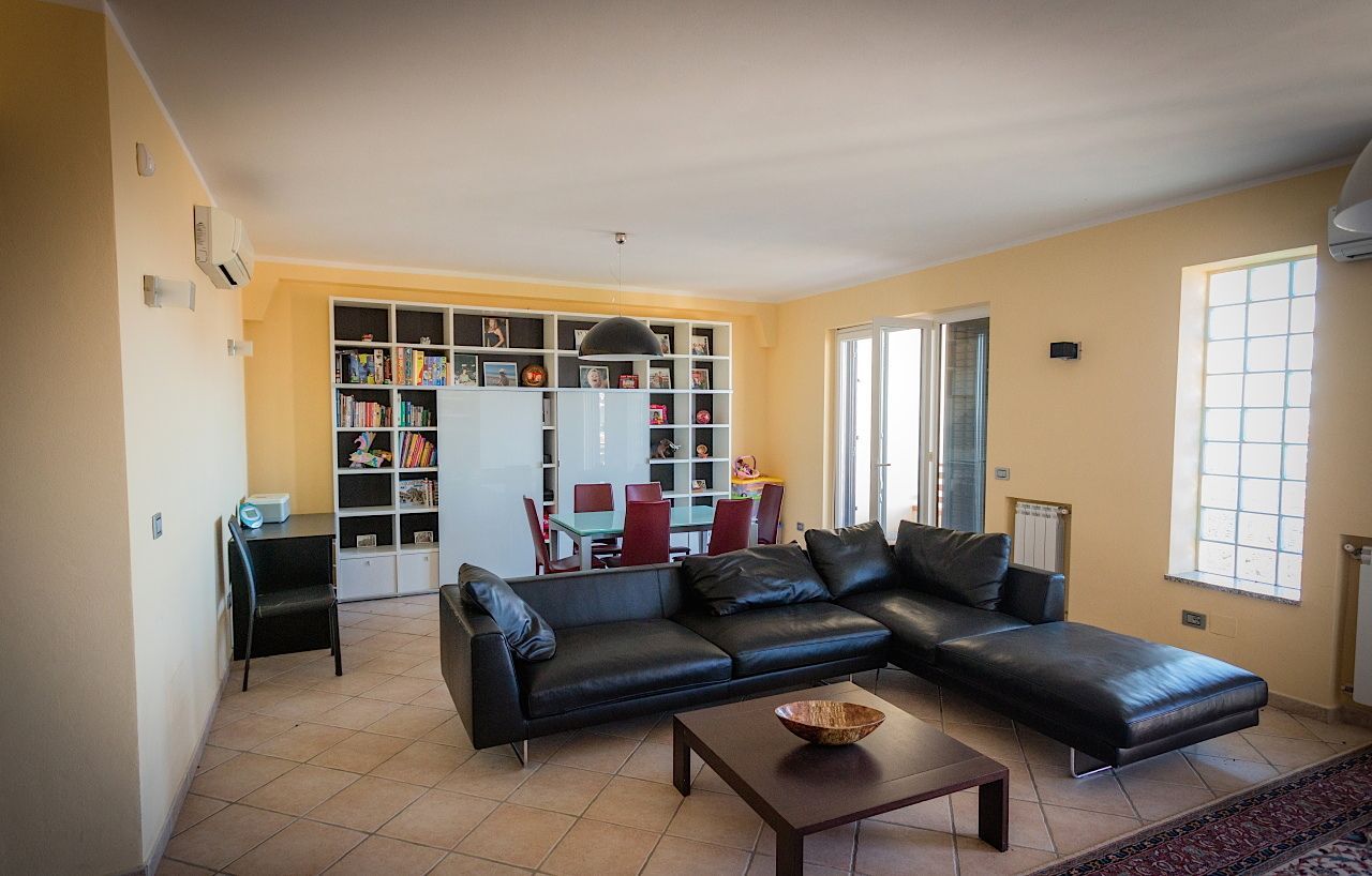 Таунхаус в Скалее, Италия, 240 м2 фото 2
