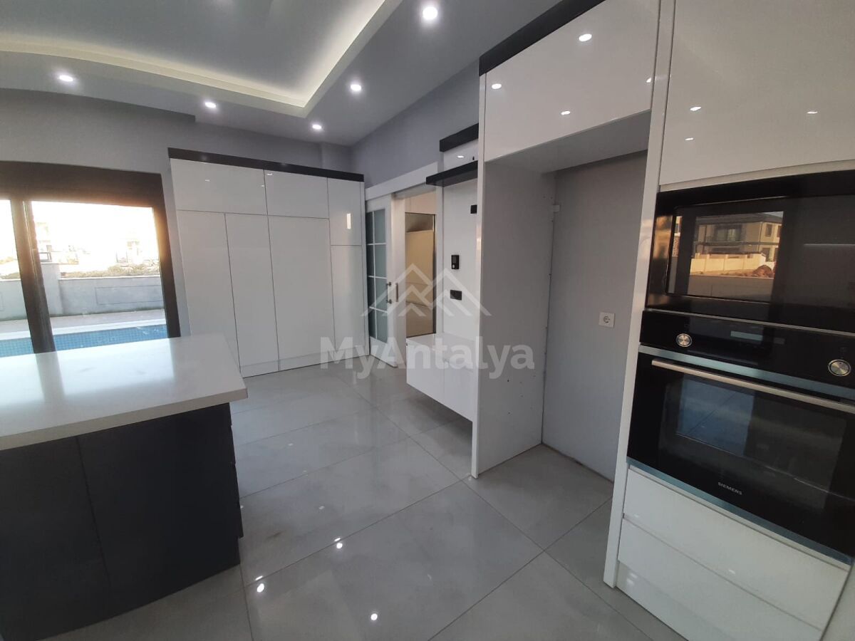 Вилла в Анталии, Турция, 380 м2 фото 3