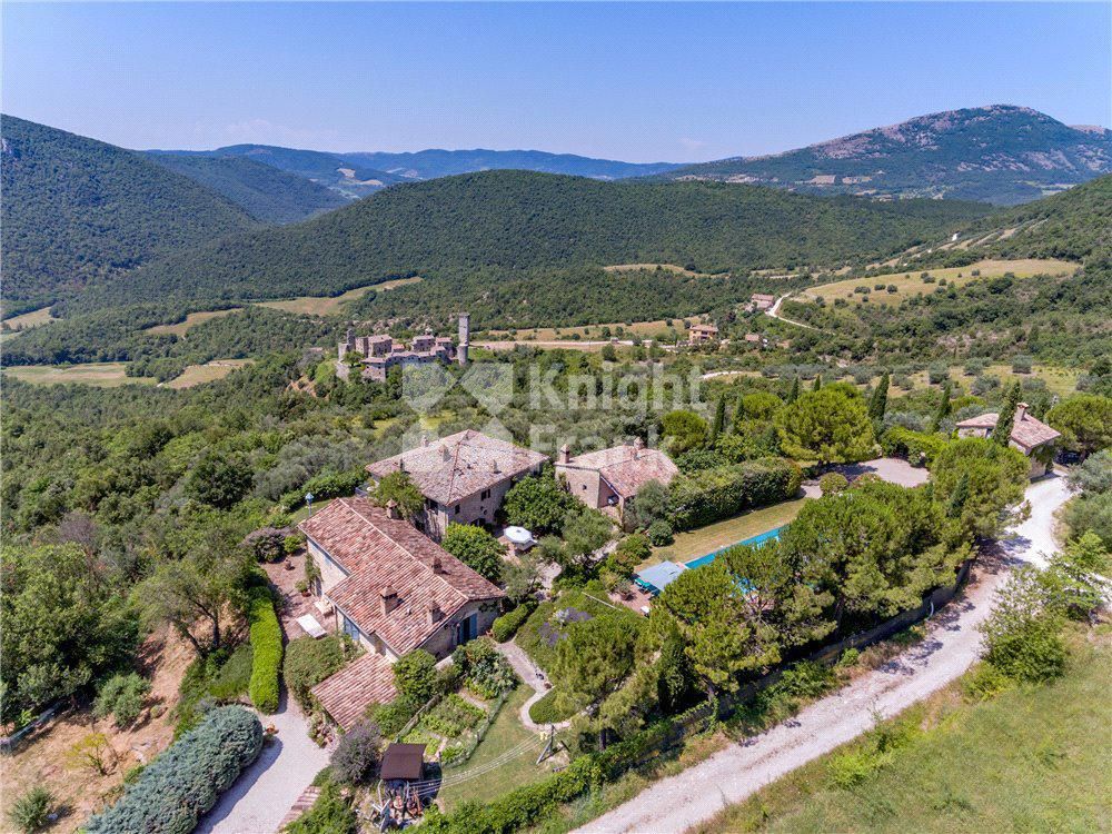 Особняк в Умбертиде, Италия, 780 м2 фото 4
