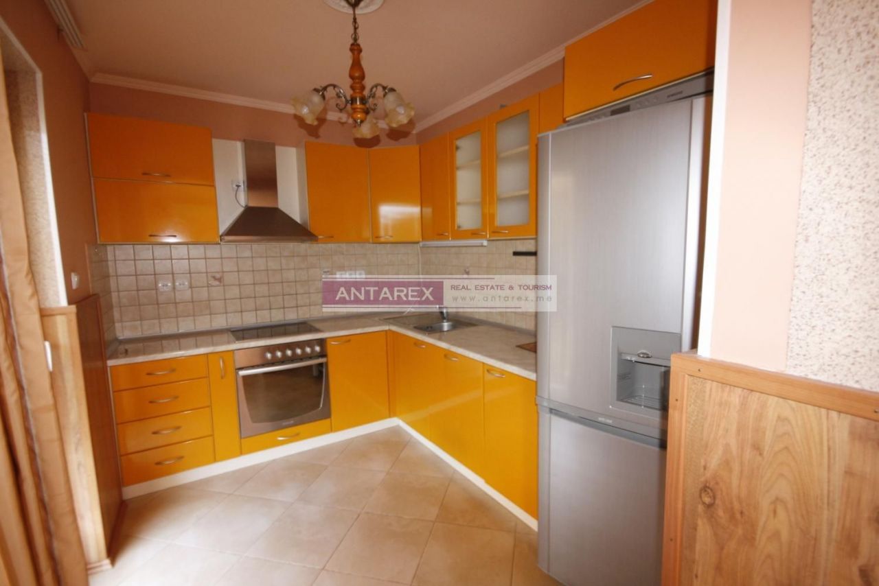Вилла в Тивате, Черногория, 120 м2 фото 3