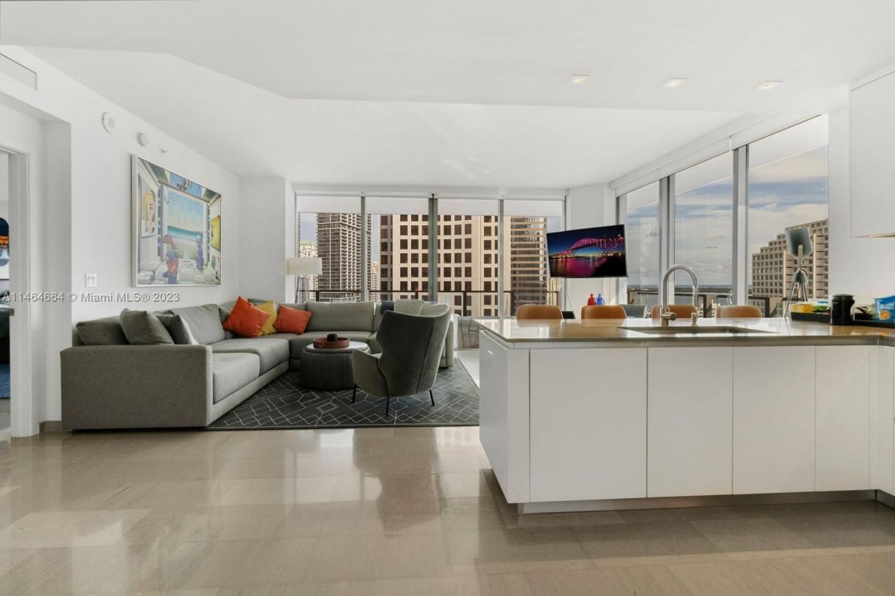 Квартира в Майами, США, 120 м2 фото 2