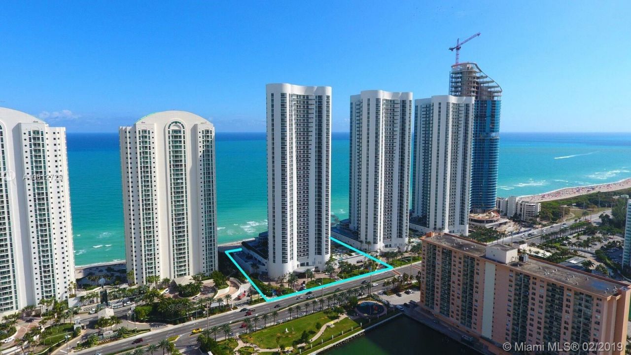 Квартира в Майами, США, 200 м2 фото 4
