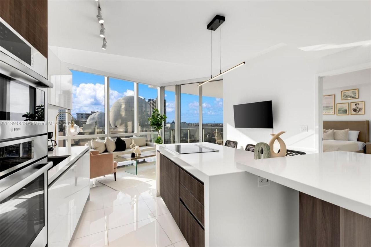 Квартира в Майами, США, 100 м2 фото 2