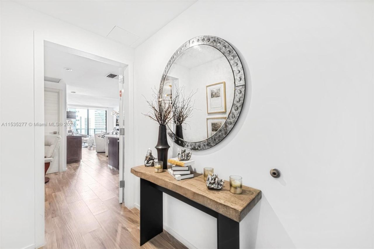 Квартира в Майами, США, 120 м2 фото 2
