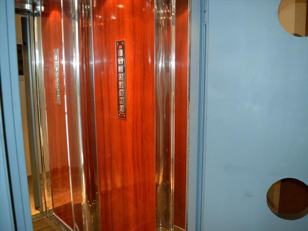 Дом в Афинах, Греция, 400 м2 фото 2