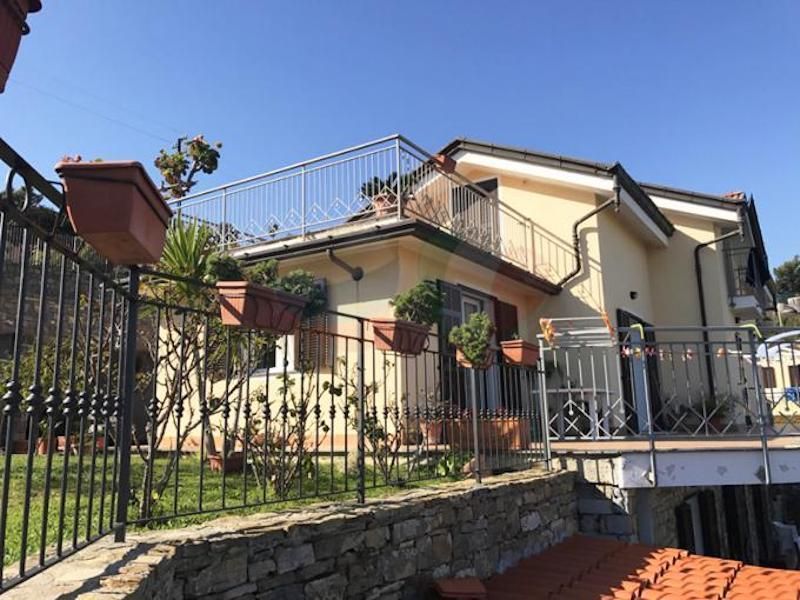 Вилла в Сан-Ремо, Италия, 300 м2 фото 4