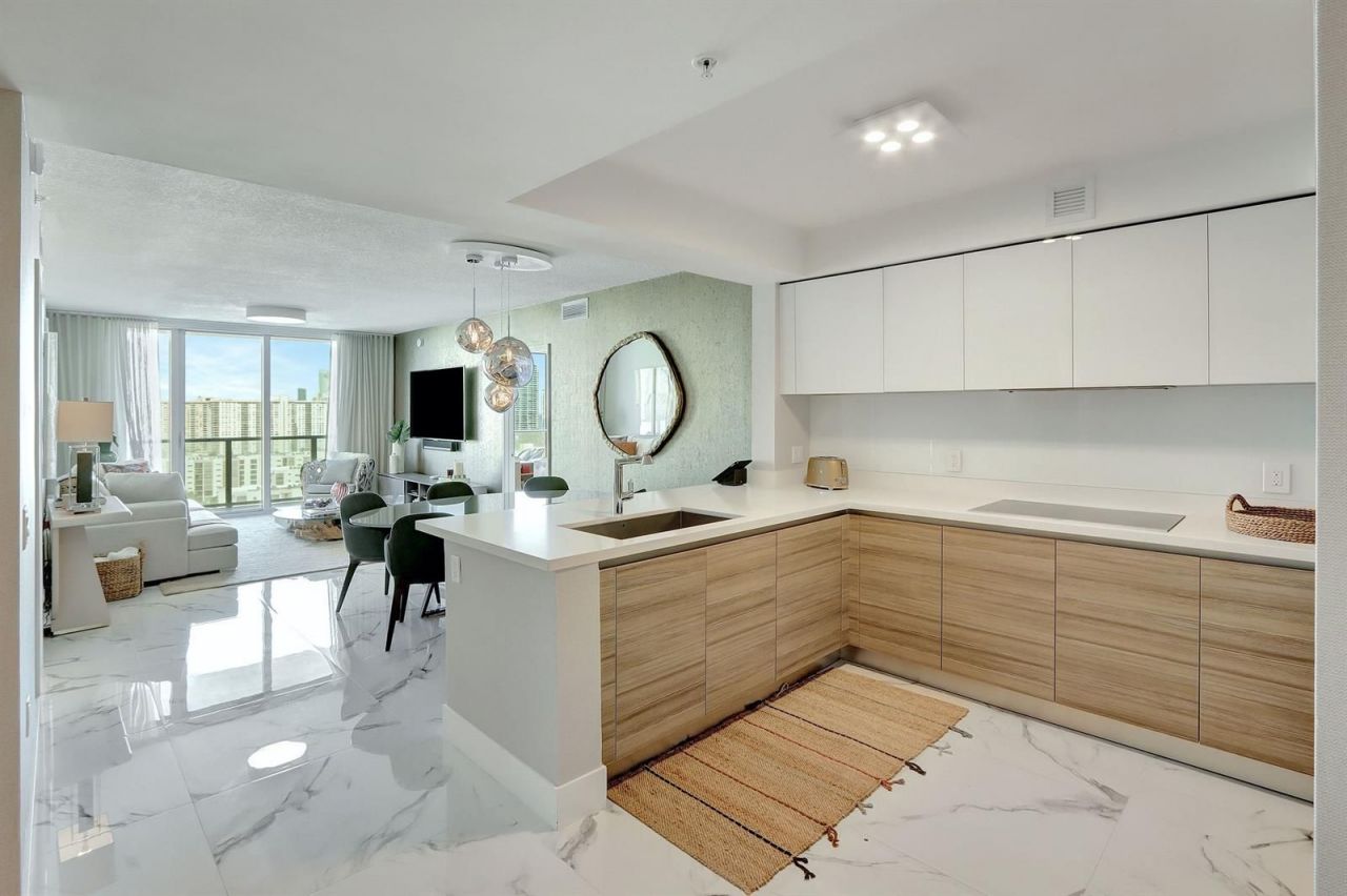 Квартира в Майами, США, 140 м2 фото 4