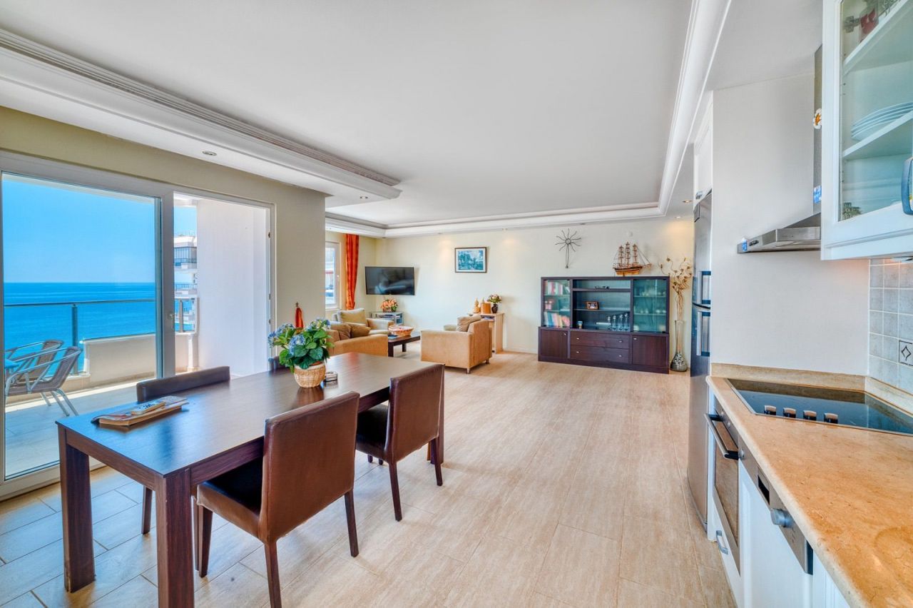 Квартира в Алании, Турция, 130 м2 фото 2