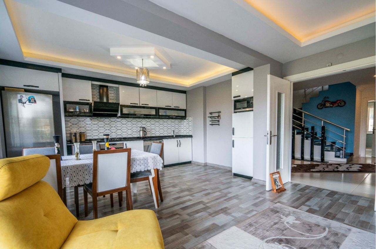 Квартира в Алании, Турция, 200 м2 фото 4
