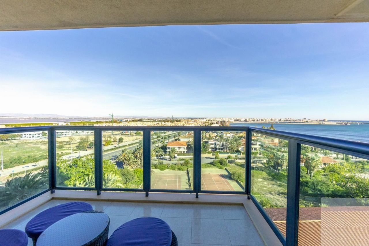 Апартаменты в Торревьехе, Испания, 70 м2 фото 2