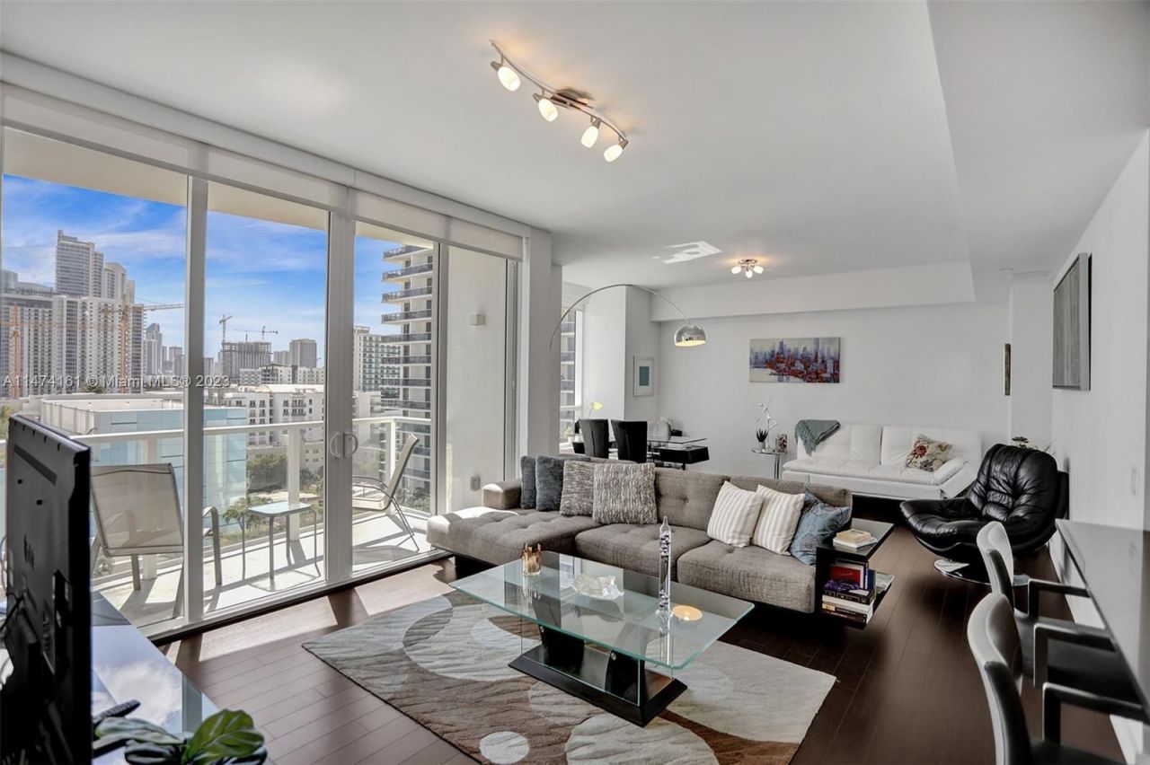 Квартира в Майами, США, 75 м2 фото 2
