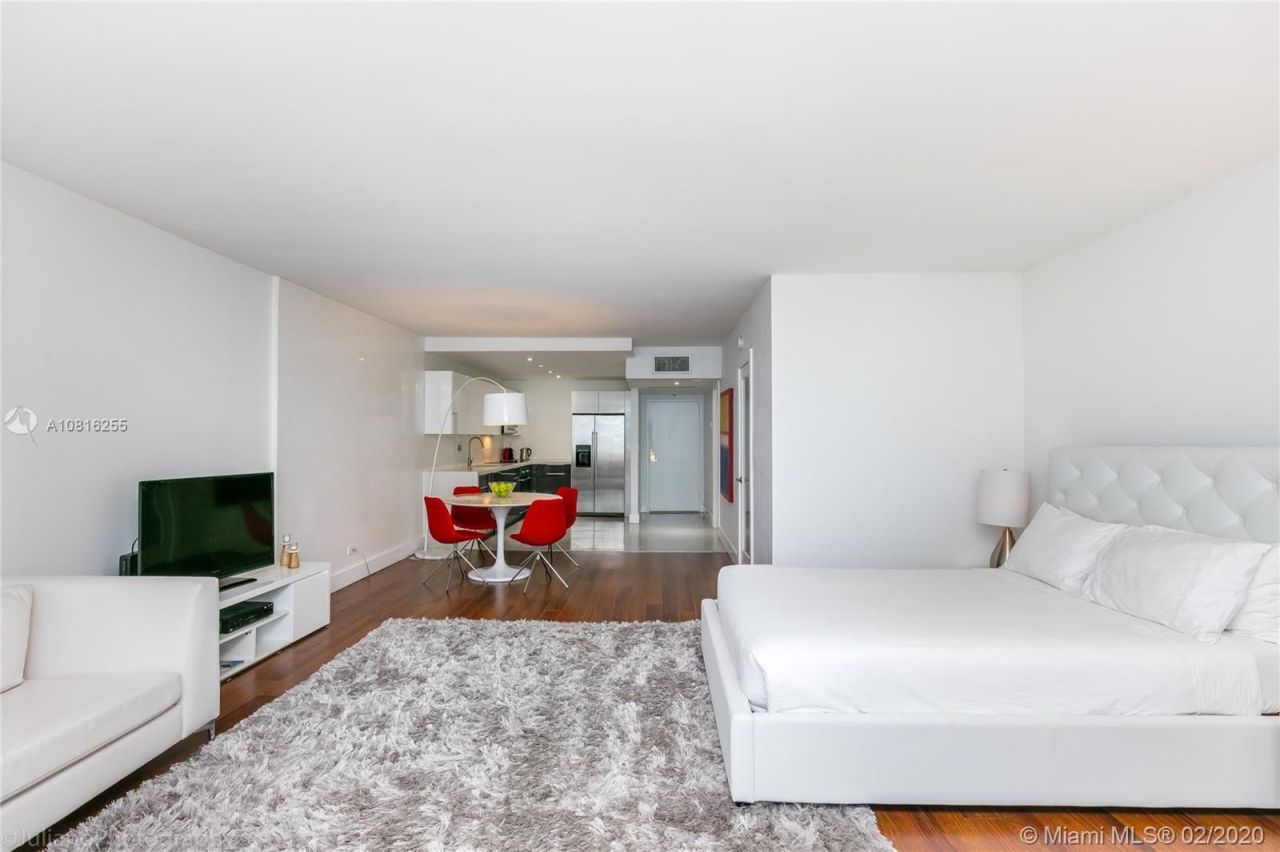 Квартира в Майами, США, 70 м2 фото 4
