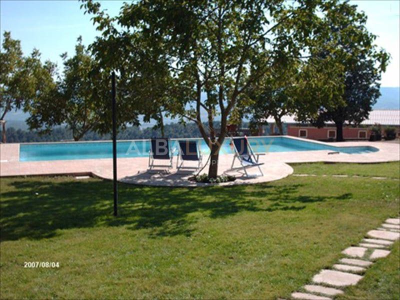 Вилла в Терни, Италия, 1 000 м2 фото 2