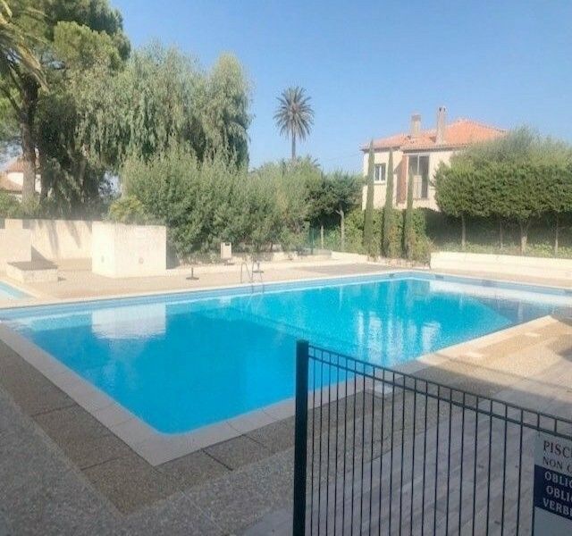 Апартаменты в Сен-Тропе, Франция, 140 м2 фото 4