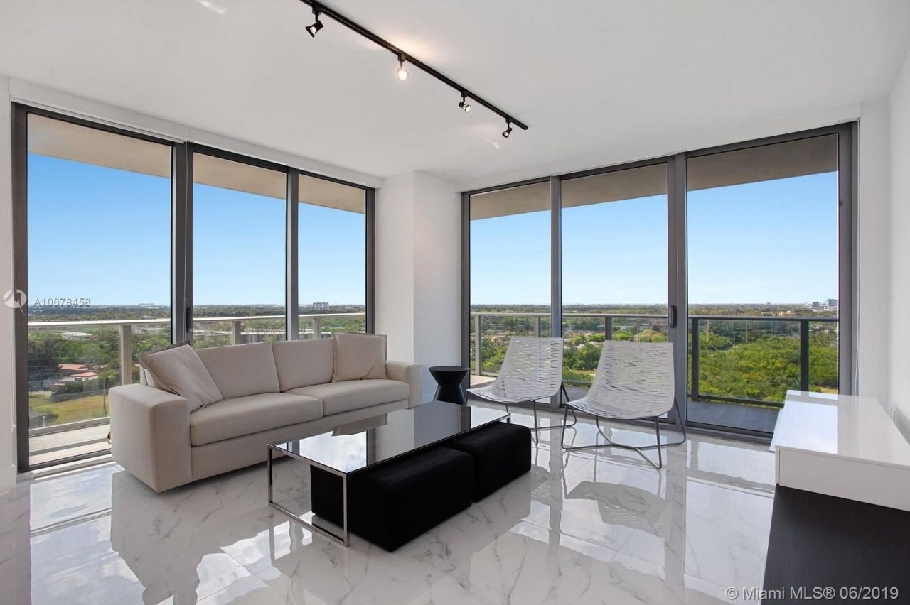 Квартира в Майами, США, 150 м2 фото 2