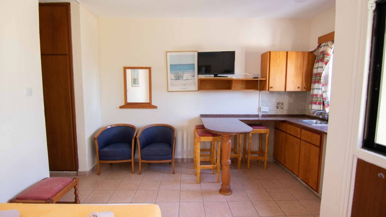 Апартаменты в Айя-Напе, Кипр, 40 м2 фото 3
