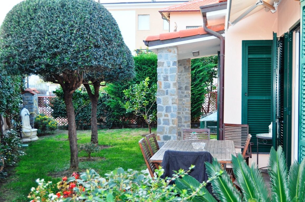 Вилла в Сан-Ремо, Италия, 180 м2 фото 2