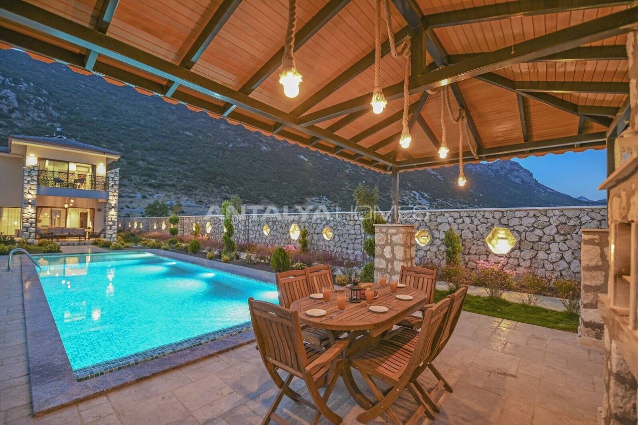 Вилла в Каше, Турция, 250 м2 фото 3
