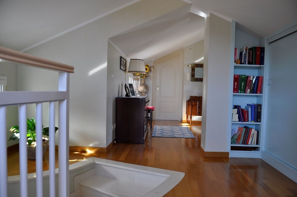 Вилла в Сан-Ремо, Италия, 270 м2 фото 5
