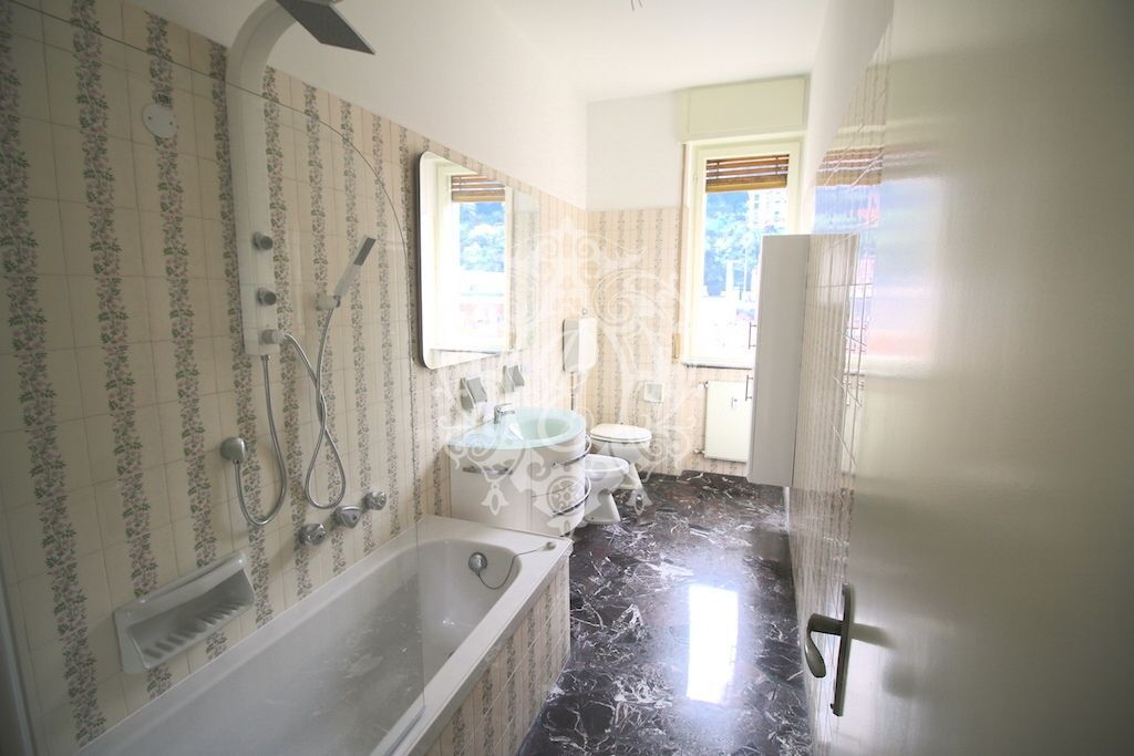 Апартаменты у озера Комо, Италия, 160 м2 фото 2