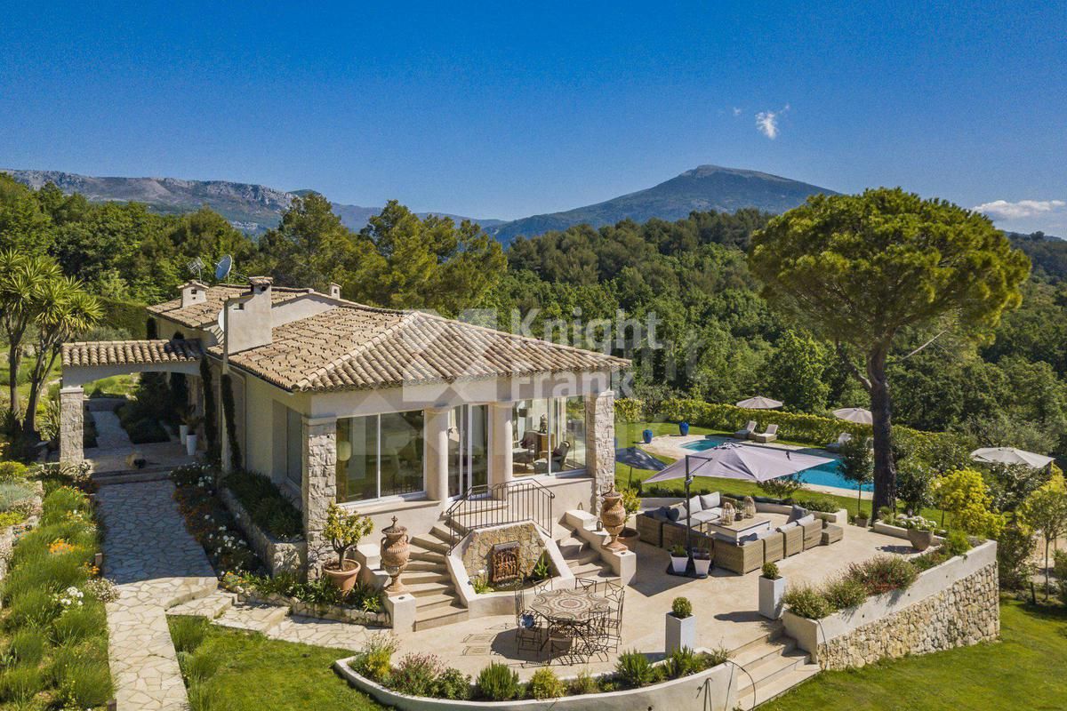 Вилла в Шатонёф-Грасе, Франция, 360 м2 фото 3
