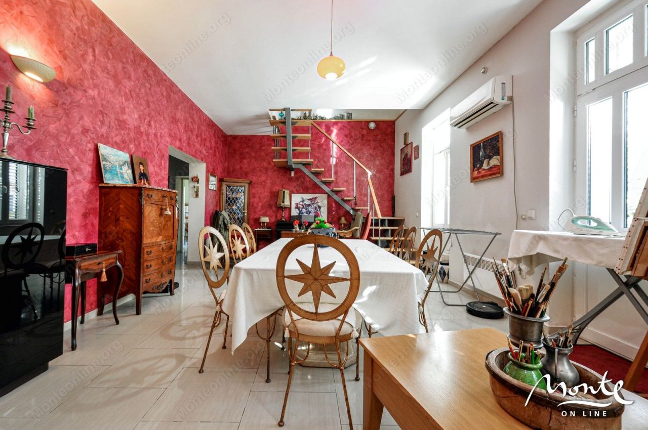 Дом в Тивате, Черногория, 240 м2 фото 3