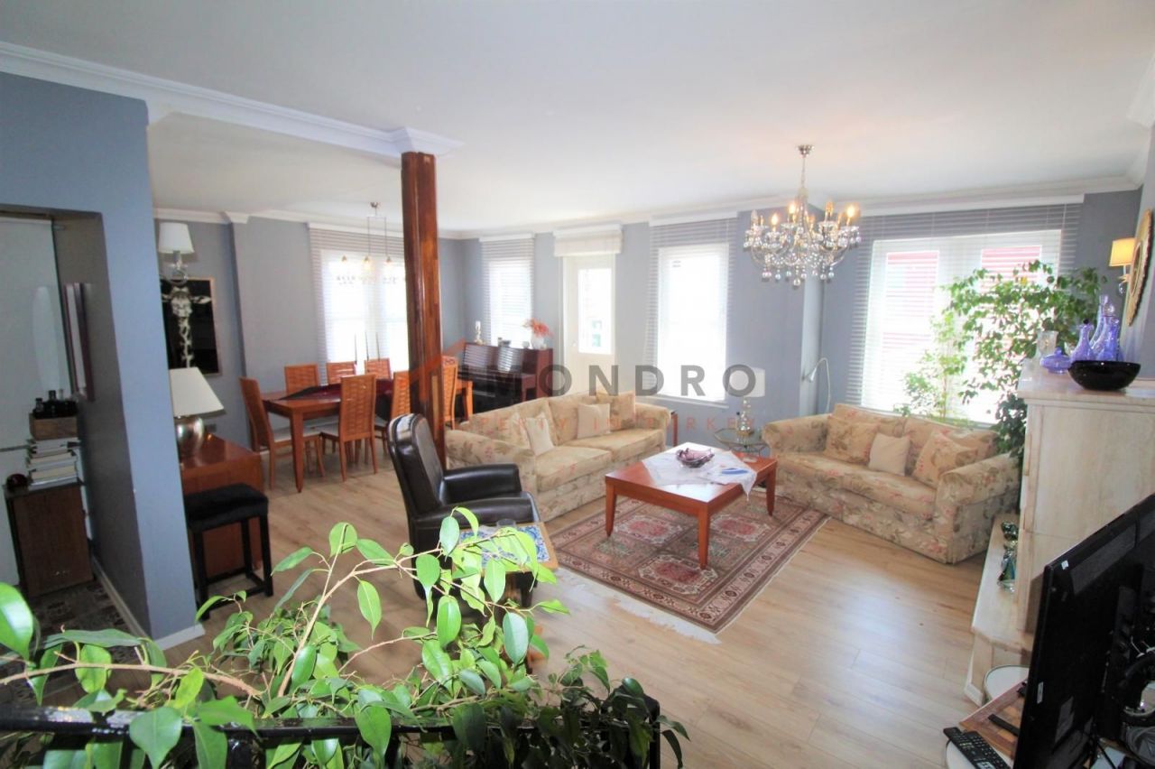 Дом в Стамбуле, Турция, 325 м2 фото 5