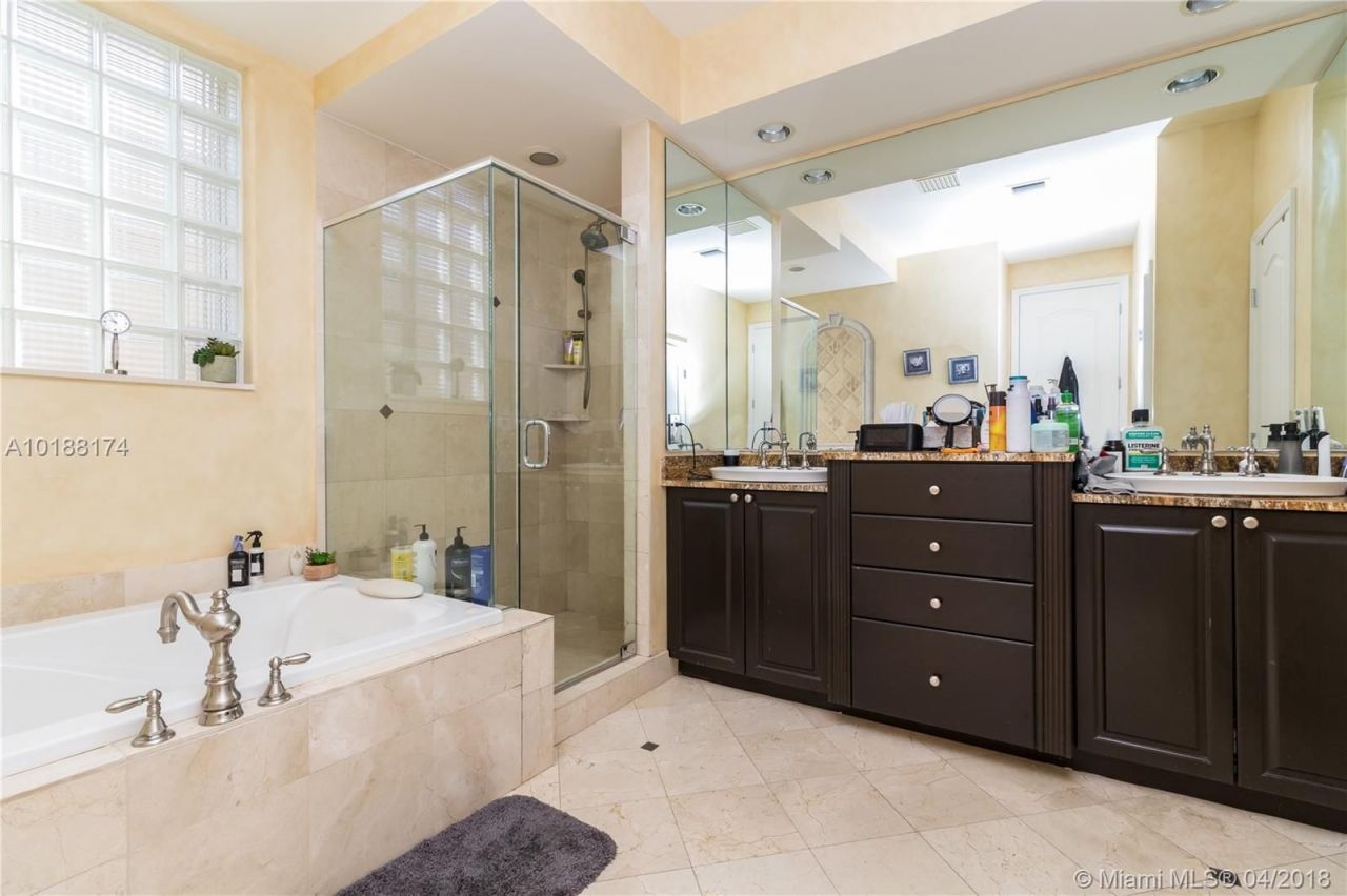 Дом в Майами, США, 250 м2 фото 5