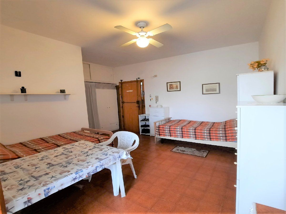 Студия в Скалее, Италия, 30 м2 фото 2