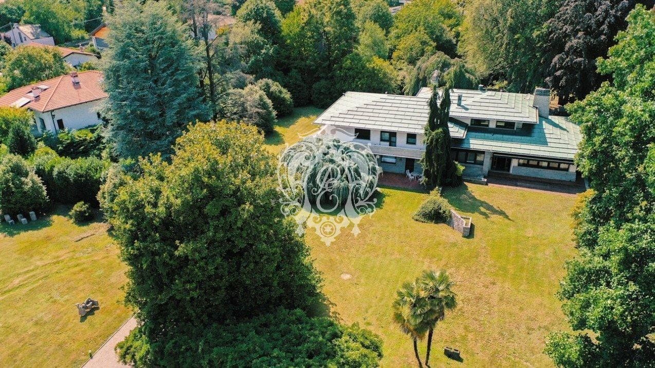 Вилла в Лезе, Италия, 800 м2 фото 5