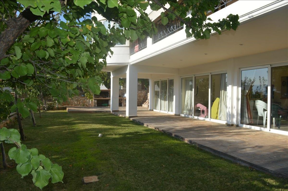 Дом в Афинах, Греция, 550 м2 фото 2