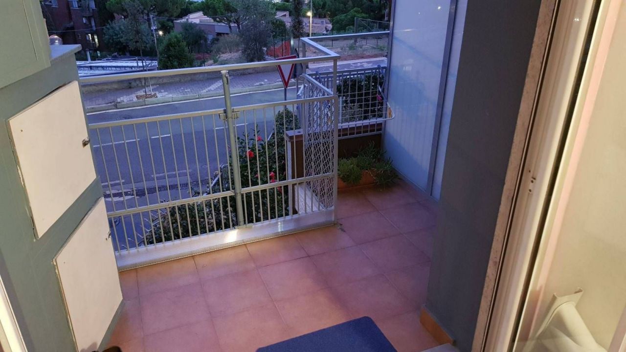 Студия в Сан-Ремо, Италия, 30 м2 фото 3