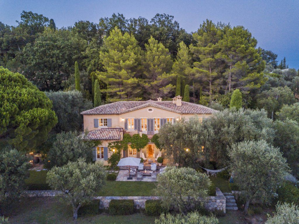 Вилла в Шатонёф-Грасе, Франция, 600 м2 фото 2
