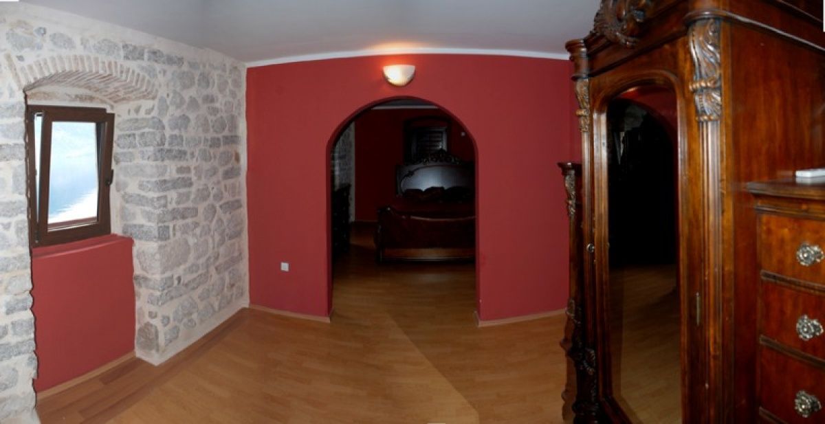 Дом в Которе, Черногория, 160 м2 фото 2