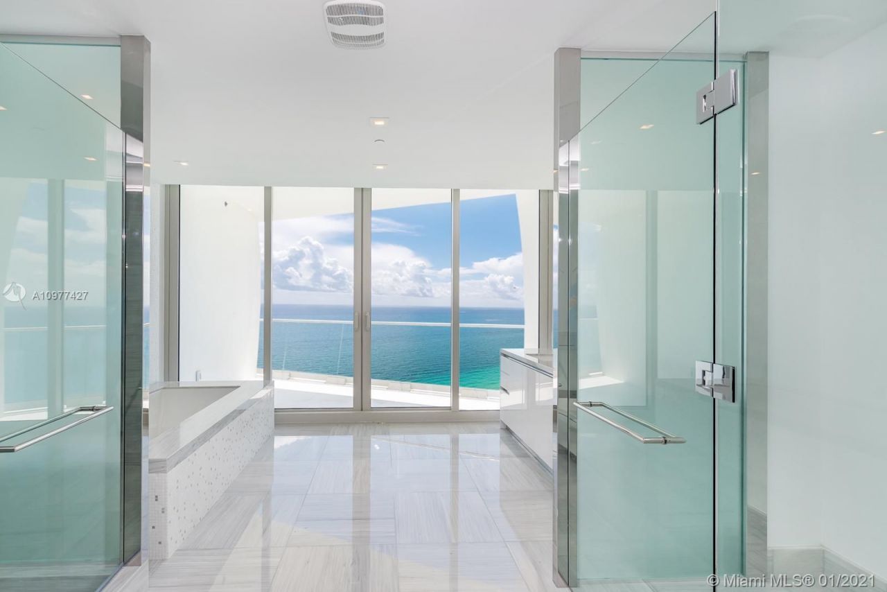 Квартира в Майами, США, 250 м2 фото 3