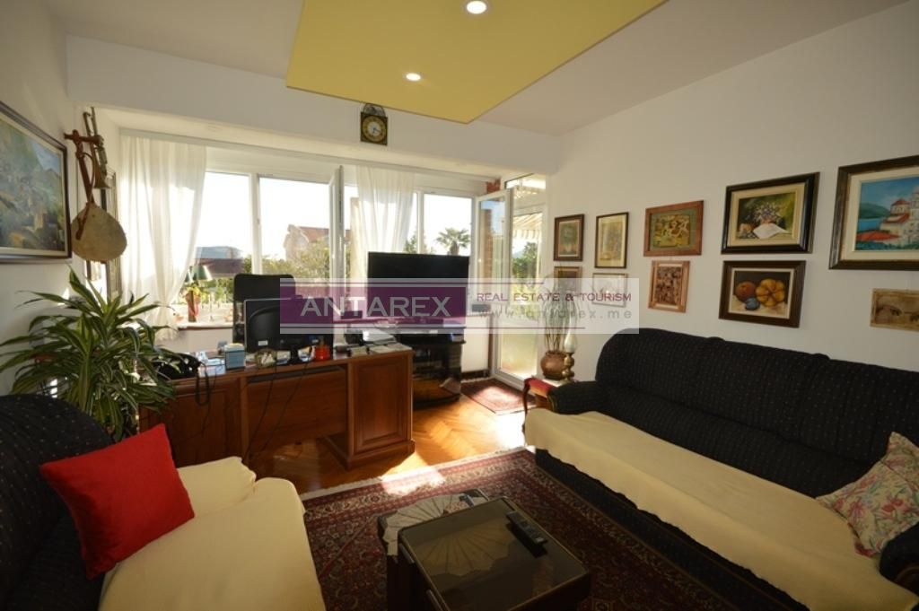 Апартаменты в Херцег-Нови, Черногория, 70 м2 фото 4