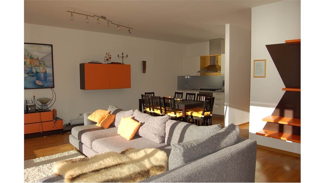 Квартира у озера Комо, Италия, 85 м2 фото 2